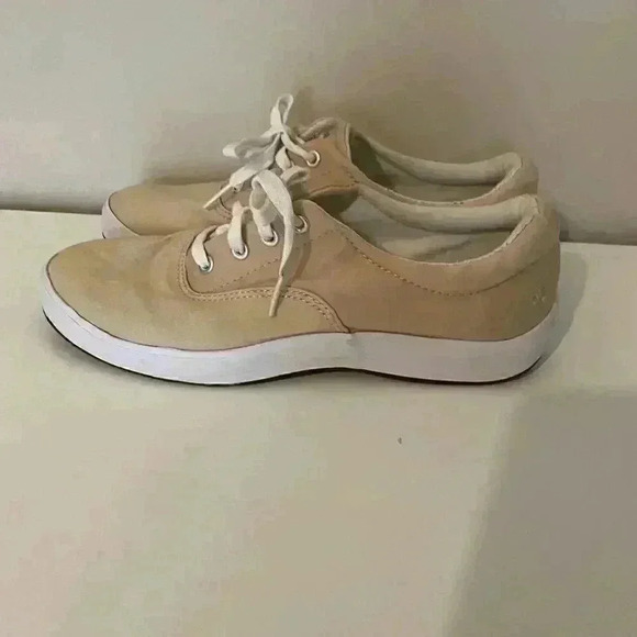 Grasshoppers Beige Canvas Sneakers - Picture 6 of 11